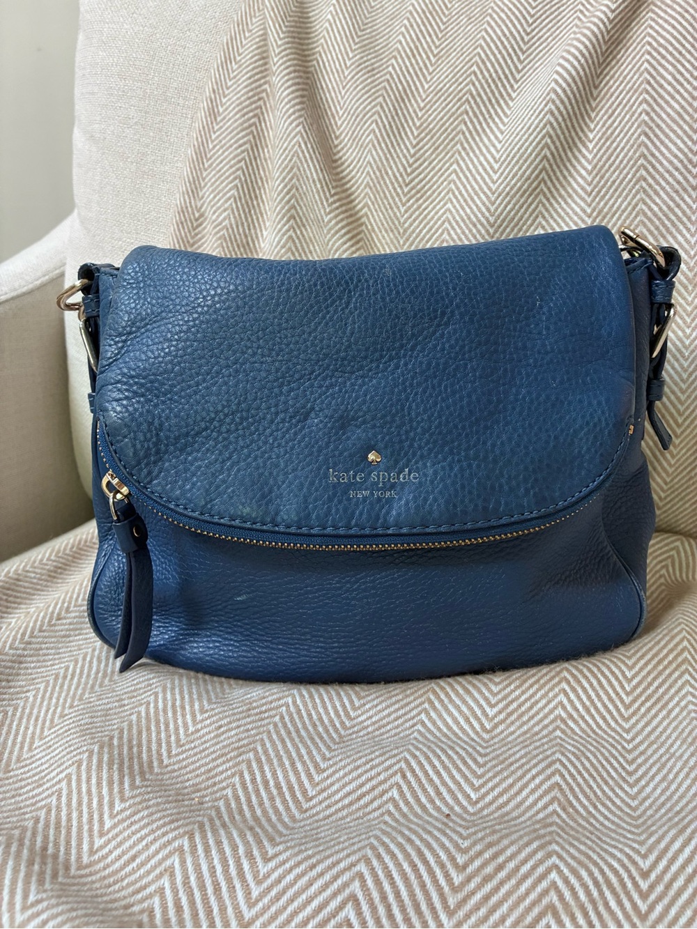 kate spade-blue- pebbled leather crossbody bag